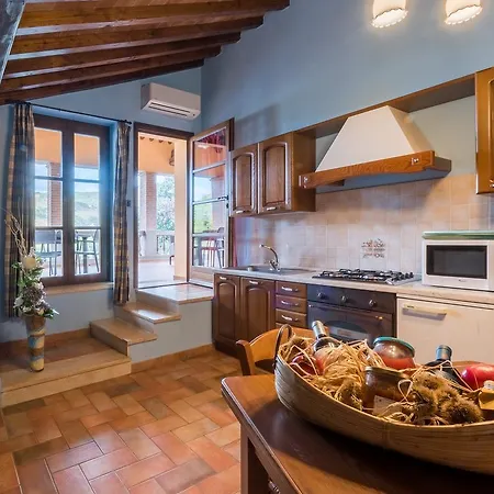 Il Castagno Toscana Aparthotel Campiglia Marittima
