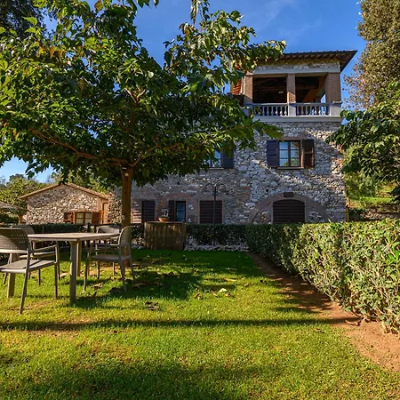 Ξενοδοχείο με διαμερίσματα Il Castagno Toscana 4*