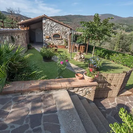 Ξενοδοχείο με διαμερίσματα Il Castagno Toscana 4*