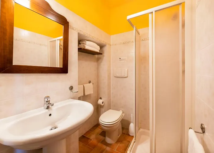 Il Castagno Toscana Aparthotel Campiglia Marittima